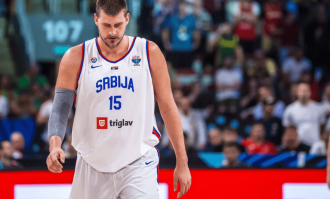 芬兰爆冷淘汰塞尔维亚！约基奇33+8马尔卡宁29+8