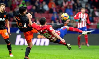 法甲深夜焦点战：雷恩 VS 里昂，中游劲旅能否阻击联赛豪门？