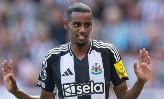 伊萨克意外落选大名单，斯洛特保守决策引发战术新思考