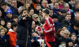 曼联夏窗必卖加纳乔，愿用他交换新中锋！切尔西认为他仅值3000万