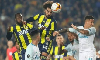 欧冠生死战! 费内巴切主场誓逆转，穆帅对决范 佩西上演战术博弈