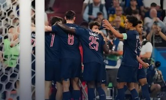 青春风暴横扫欧陆！巴黎5球屠城创历史，姆巴佩变成足坛最大笑柄