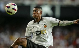 英超夏窗重大！阿森纳2000万锁西甲防守王，切尔西定18岁进球机器