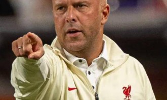 斯洛特未来走向：利物浦计划展开“关键会谈”，留住主帅以防其转投欧冠对手