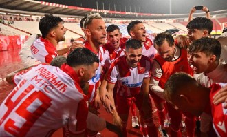 意甲新赛季首轮惊魂：AC米兰主场1-2不敌克雷莫内塞，战术分析与未来展望