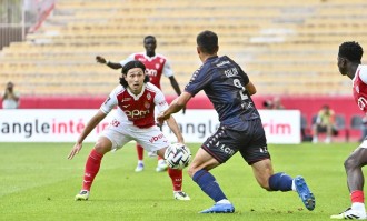 5-2，22岁巴萨旧将法蒂无敌双响，率队3连胜，逼近法甲领头羊