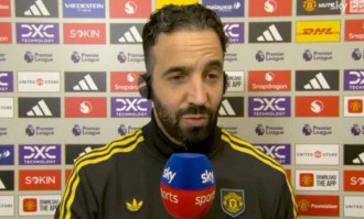 阿莫林解释曼联踢长传理由！传控英超最差，控球七成反遭零封输球