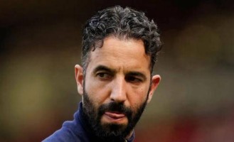 曼联弃巴莱巴转攻费尔南德斯，引援新战略启动