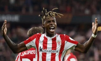 巴萨绝了！转手倒卖尼科引发闹剧，西甲注册问题变笑话