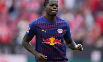 利物浦领衔！英超3强哄抢德甲中卫解约金高达9000万