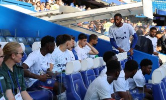 达斯坦·萨特帕耶夫：切尔西新星在欧冠舞台上的闪耀表现