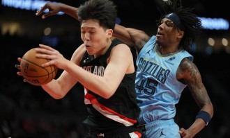 0出手！杨翰森再战灰熊遭3分半魔咒 1篮板1失误3犯规