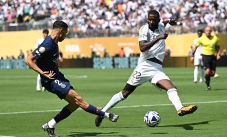 0：4脆败！姆巴佩郁闷到爆刚来皇马一年老东家眼瞅就要夺6冠王