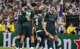 正义终将胜利！曼城力挫皇马成功复仇，银河战舰14人应战仍难阻败局