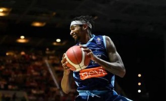 前太阳双向合同内线将登陆法甲赛场，他在欧洲足球舞台上表现平平？