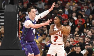 布泽利斯32分米勒23分 公牛不敌黄蜂10连败