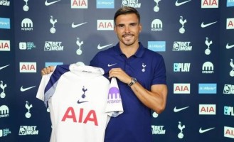 回归英超！拜仁中场帕利尼亚租借加盟热刺 含买断选项