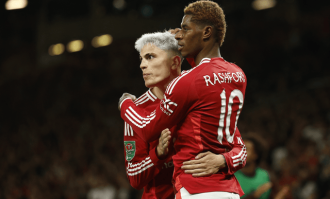 曼联转会难题多：小蜜蜂要价极高不卖姆贝莫，卖出5人组各有难处