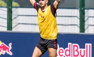 法比奥-席尔瓦2700万欧加盟多特蒙德：这位年轻前锋能否点燃德甲新篇章？