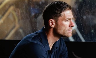 从安菲尔德到伯纳乌：Konaté拒绝续约引发转会市场震动，皇马防线重建迎新机遇