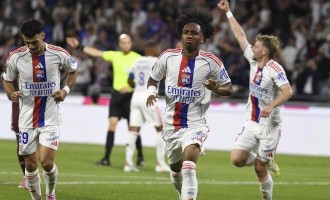 3-0，31岁拜仁旧将托利索利剑出鞘，助法甲7冠王2连胜 升至第一