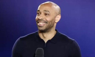 亨利痛批金球奖不公：英格兰传奇无缘奖项纯属耻辱