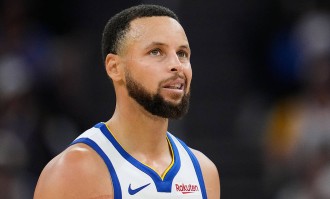 库里遭叫板怒斩42分退敌 戈登狂中10三分造次失败