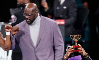 奥尼尔：我让恩比德进内线 他说现在没人那样打球