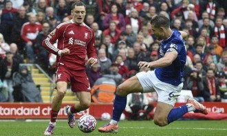 林良锋：“端水大师”斯洛特，巧妙轮换滴水不漏