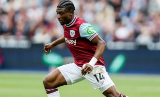 铁锤帮核心库杜斯引爆转会市场！切尔西携桑切斯加入谈判！