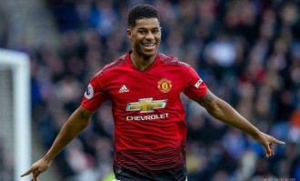 迟到2分钟弃用？拉什福德巴萨12场造9球反击曼联：降薪300万欧也值