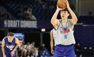 NBA官方预热：杨瀚森有望成第九位中选的中国球员