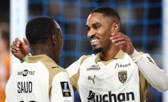 一场5-0让法甲榜首易主，大黑马狂揽52分，挤掉大巴黎，成功登顶