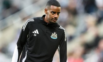 利物浦纽卡斯尔主帅分别召开发布会 谈伊萨克转会可能