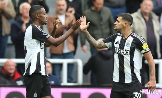 足坛冷门一夜！意甲冠军1-2爆冷，纽卡1-1热刺，马竞0-1输球