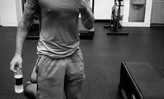 暗自努力桑乔晒健身房打卡自拍，被切尔西“退货”后下家未定