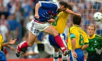 踢了3届世界杯都是巴西主力，却在全盛时期沦为意甲替补，悍将在国家队风光却失意于俱乐部