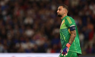 曼城签约巨星多纳鲁马，瓜帅示好送顶级薪水