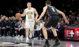 普理查德32分布朗27+9+12 绿军双加时送篮网四连败