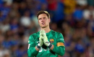 英雄迟暮！特尔施特根应重新考虑与巴萨的抗争