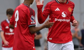 鲁尼长子梦想10年内成为曼联主力！小梅西再入世界波，卡里克观战