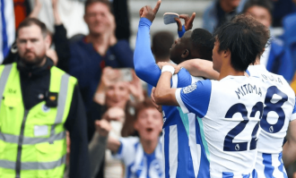 第82分钟绝平，英超豪强绝处逢生，范黑克酿下大祸：乌龙球送礼