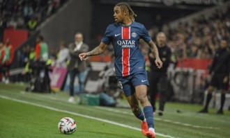 记者：利物浦等队有意巴尔科拉，巴黎要价1亿欧且要球员要求离队