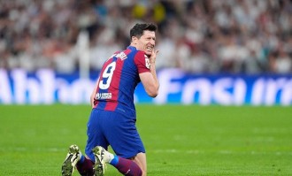 西甲星观察：莱万接受沙特巨额报价，巴萨面临抉择