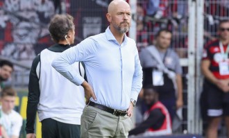 滕哈格下课仅1小时，勒沃库森已找好教练：42岁，曾2夺德甲冠军