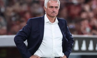 首胜告捷！穆里尼奥率本菲卡力克欧洲四冠王，皇马成欧冠晋级关键