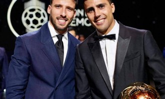 金球奖新赔率公开，罗德里评选成焦点，皇马球迷争议不断