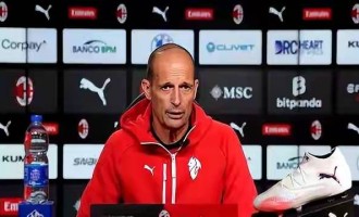 3000万锁定谢什科前队友？曼联捡漏德甲传中王，左路荒终要破局？