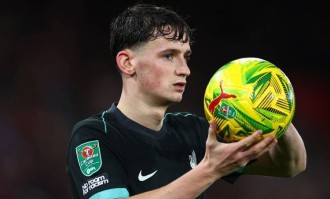 队报：里昂已与利物浦中场莫顿达成个人协议 利物浦标价900万欧元