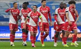 时隔21年再度登顶，朗斯领跑法甲积分榜